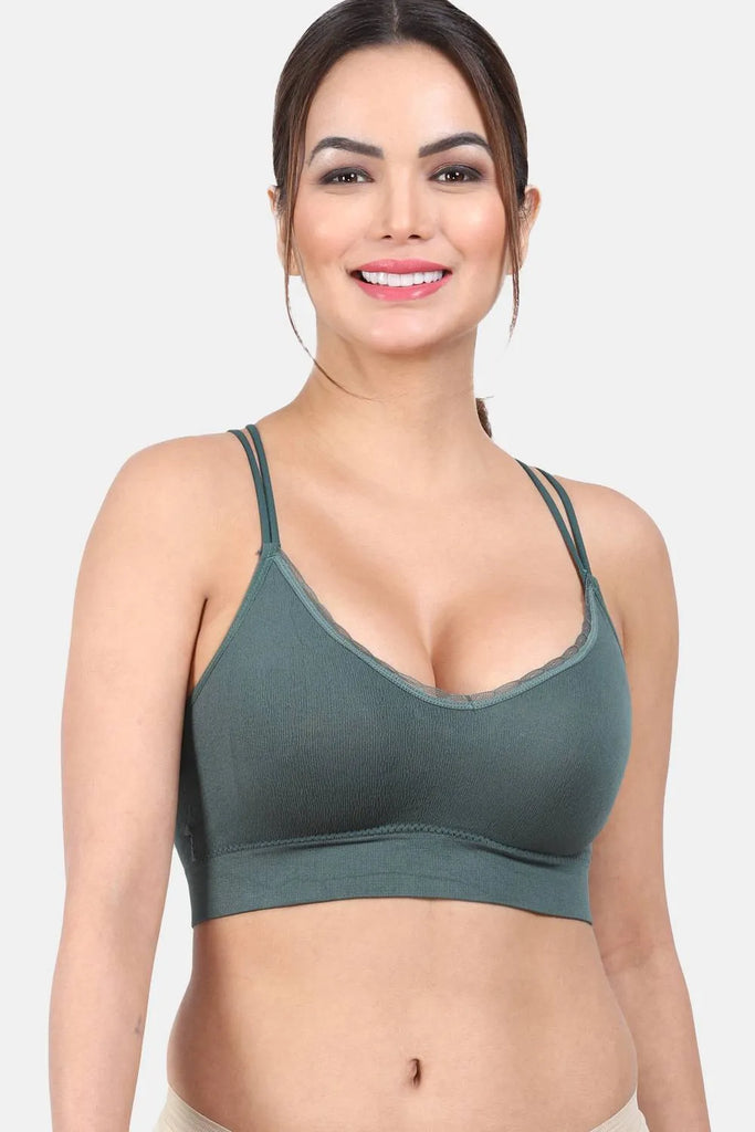Amour Secrt Women's Lightly Padded Medium Impact Sports Bra S1005N