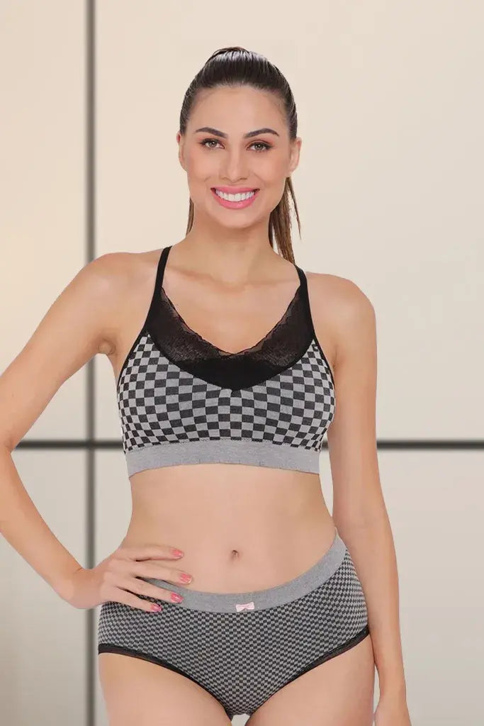 Amour Secrt Women's Seamless Lightly Padded Extra Soft Nylon Spandex Fabric With Designer Lace Everyday Teenager Bra And Seamless Medium Hipster Panty Set S3644