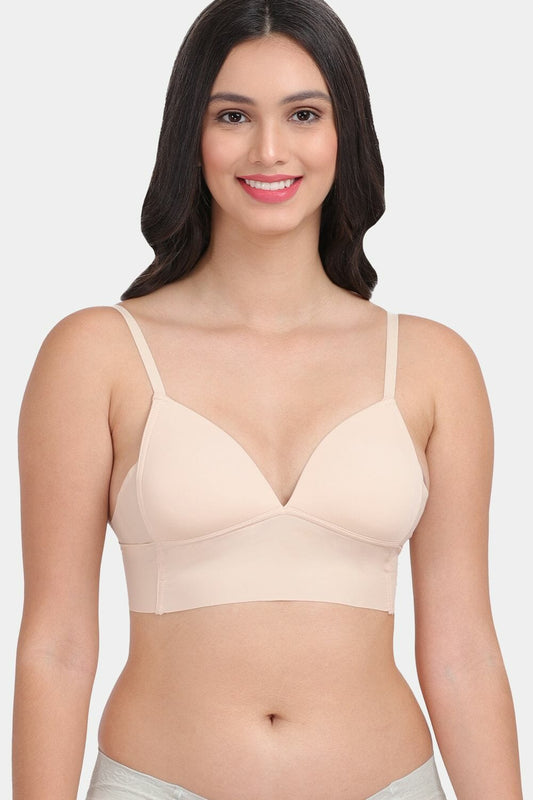 Amour Secret Women's Lightly Padded 3/4th coverage Sports Bra S7106